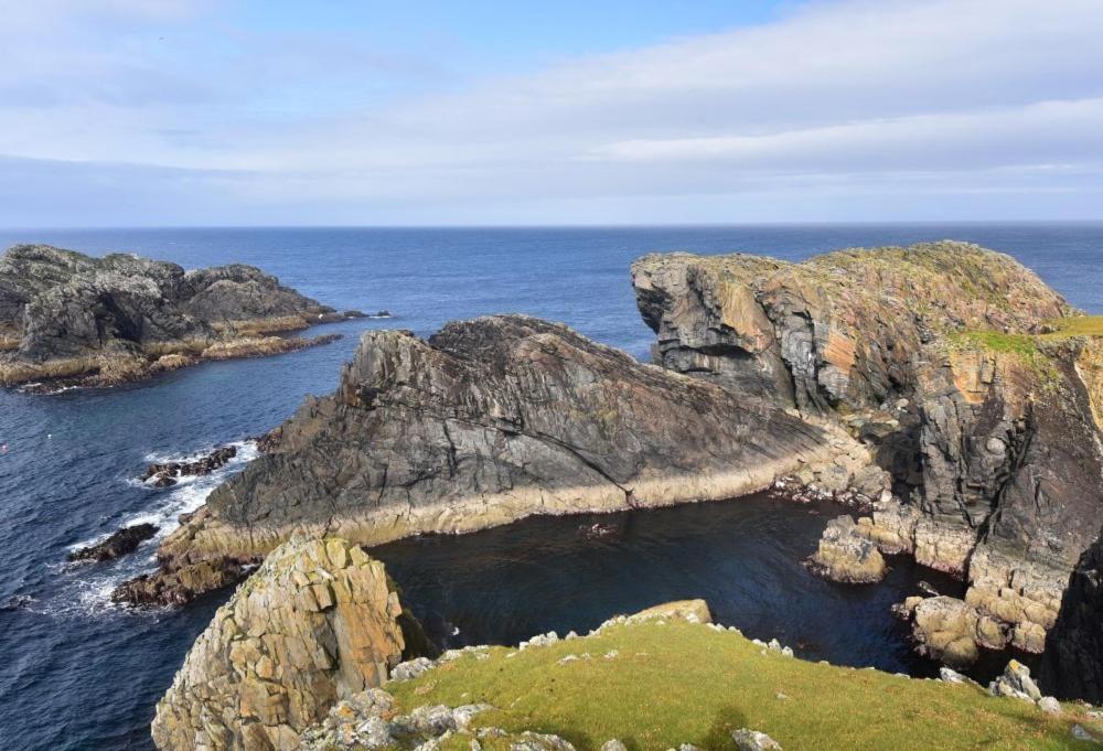 Road End Cottage Port of Ness Экстерьер фото