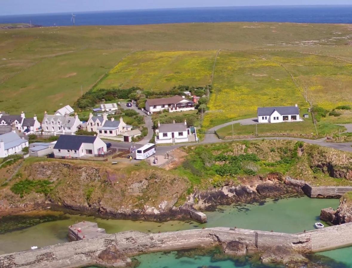 Road End Cottage Port of Ness Экстерьер фото